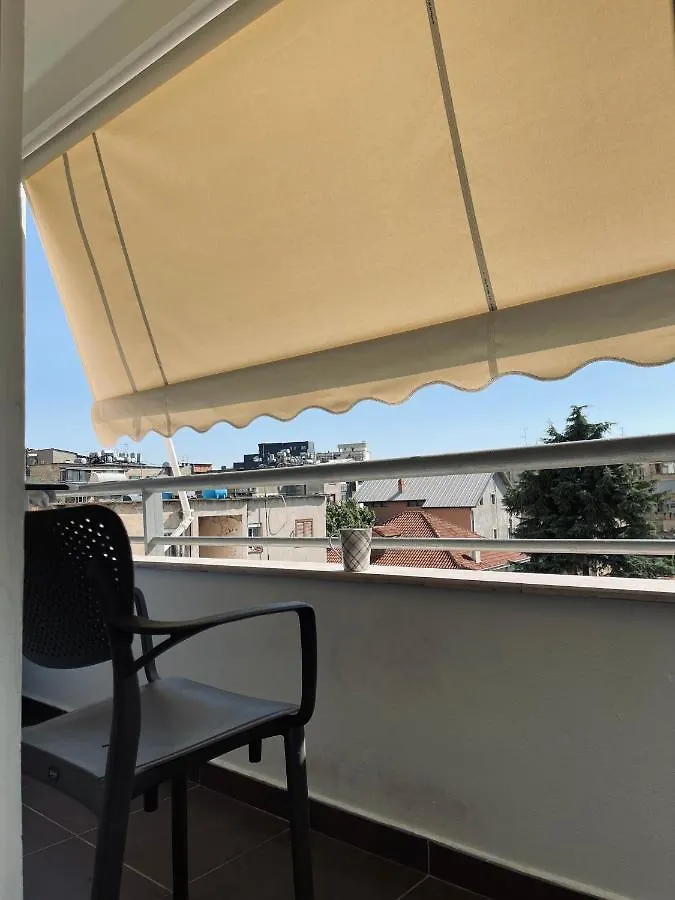 Sui'S Home Tirana 0*,  Albania